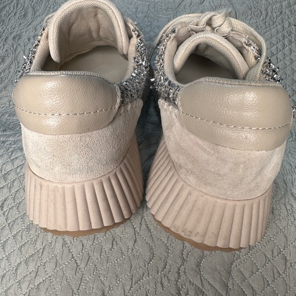 Dolce Vita Tan and Silver Platform Sneakers with Glitter Accents - Picture 4 of 6